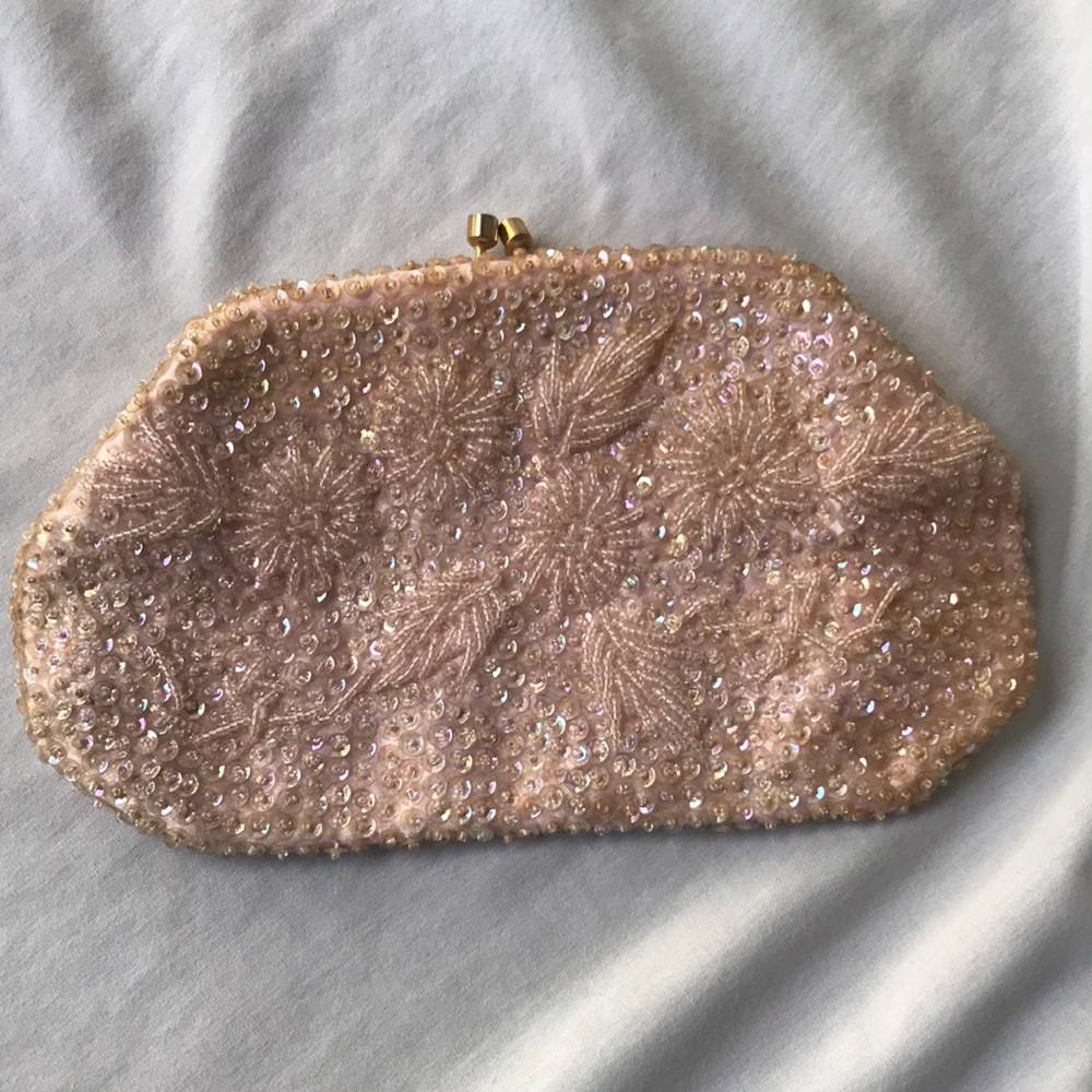 1960s formal Pink Beaded Clutch
